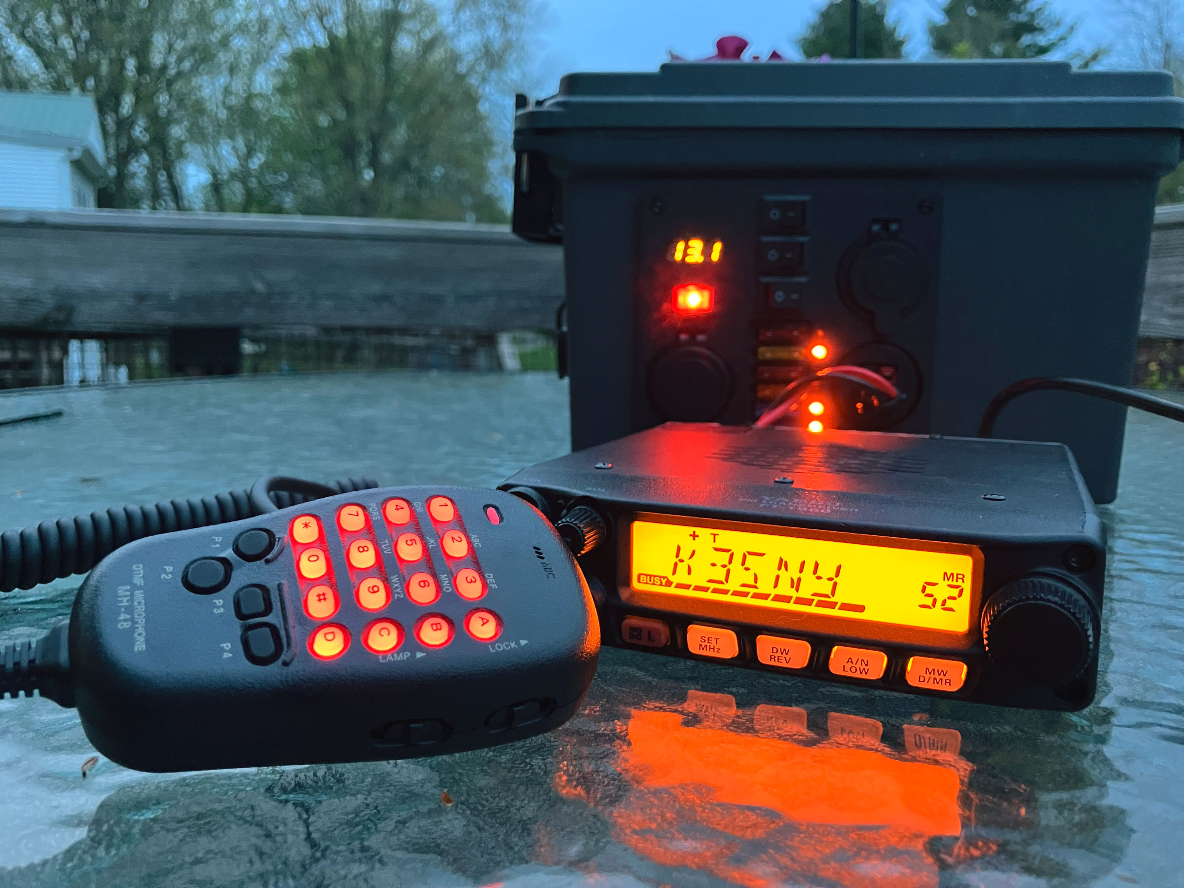 30-cal-ammo-can-radio-battery-box-08